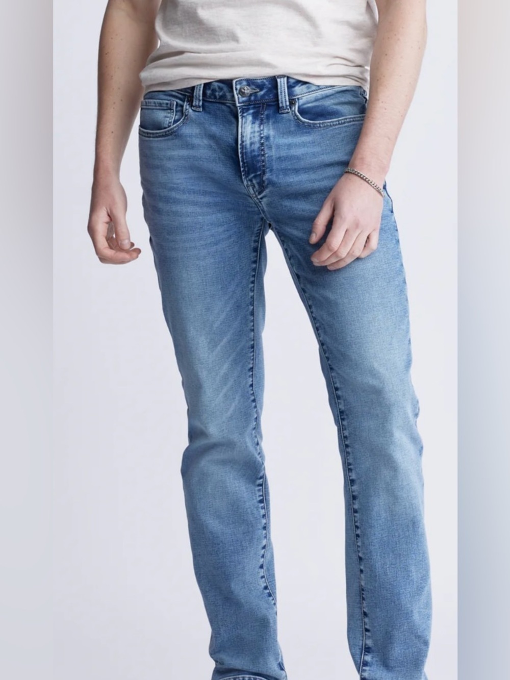 Buffalo David Bitton Men’s Blue Denim 👖Jeans with Brown Leather Patch